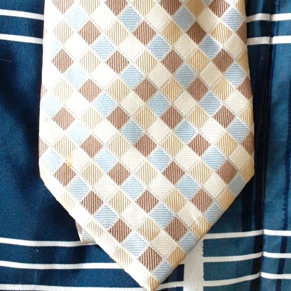 SOLD!!!  Two 100% silk men's neck tie from Geoffrey Beene - Picture 2 of 15